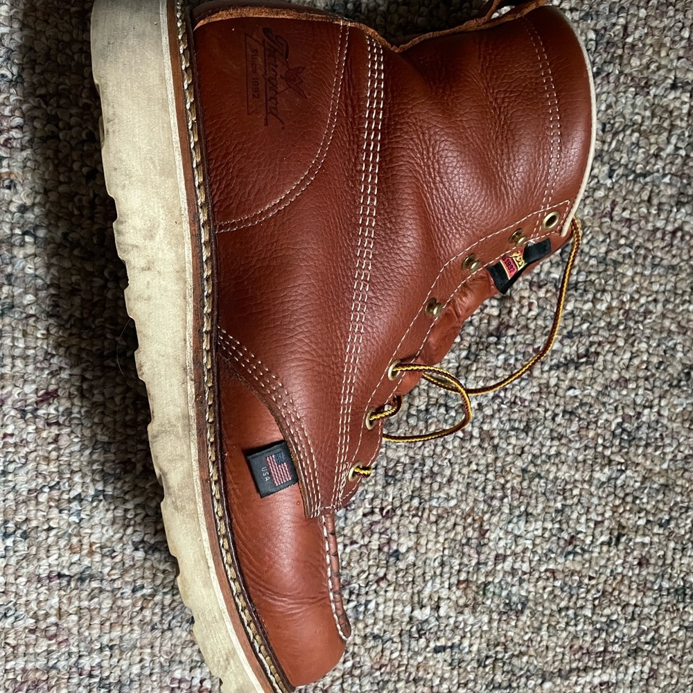 Thorogood boots size 9.5